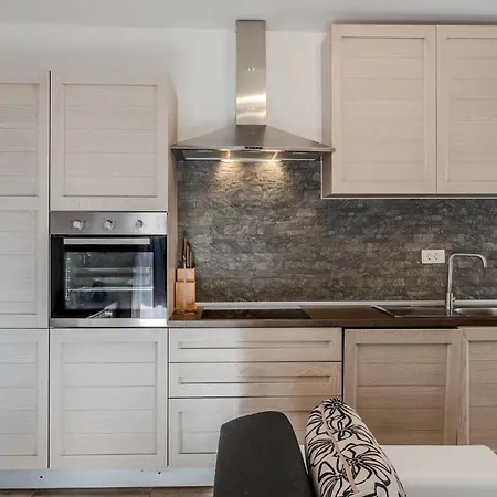 Gorgeous In Дом отдыха