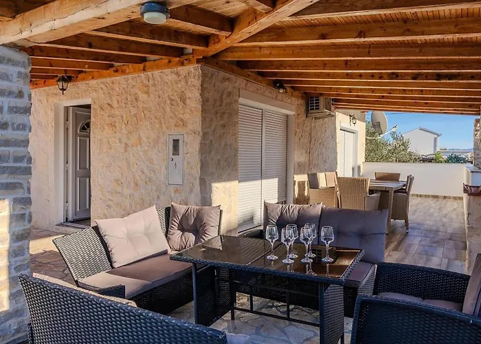 Gorgeous In Поседарье